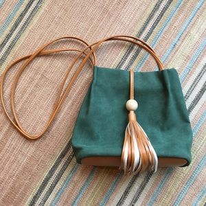 Green cross body bag